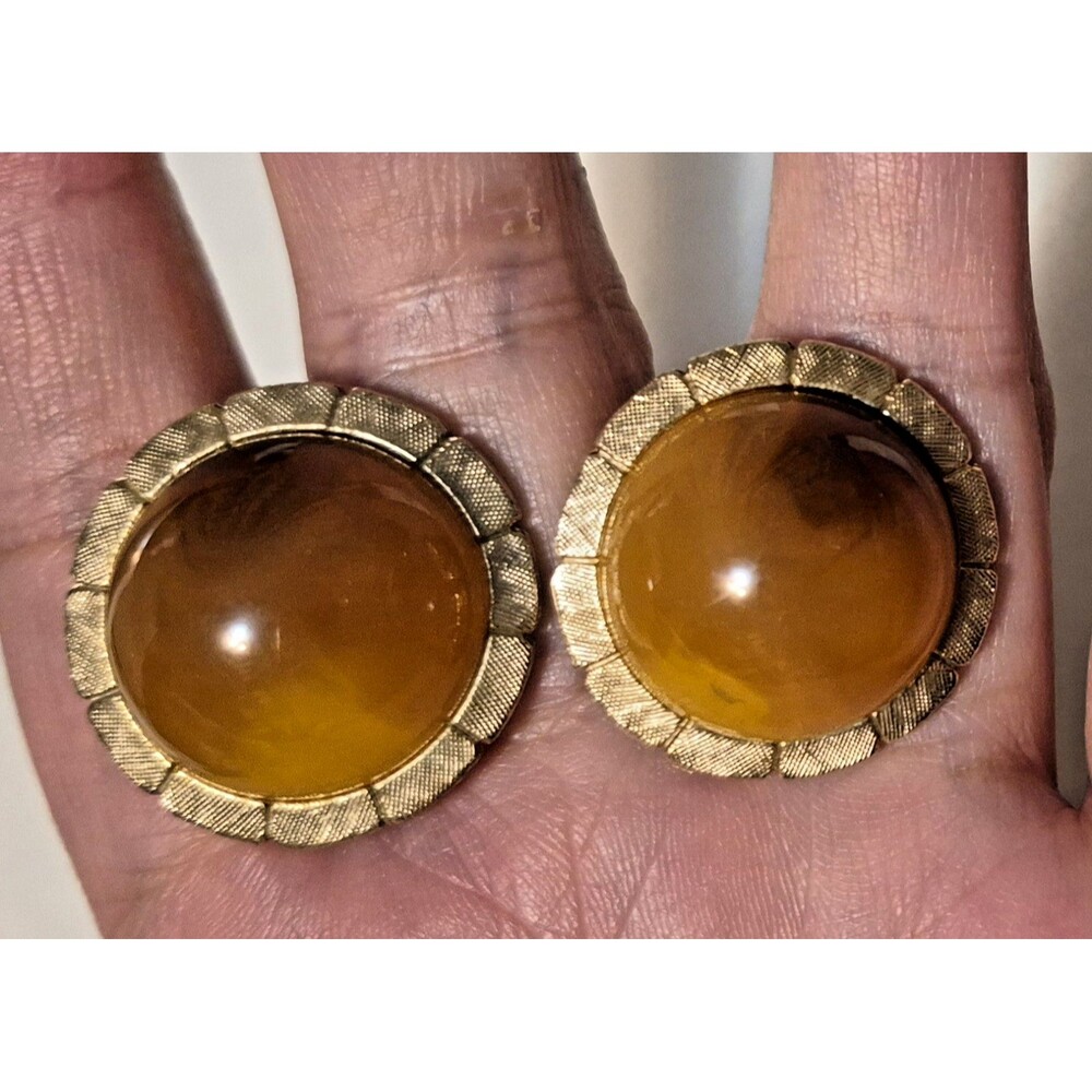 Vtg Chunky Faux Amber Cabochon Gold Rim Clip Earrings